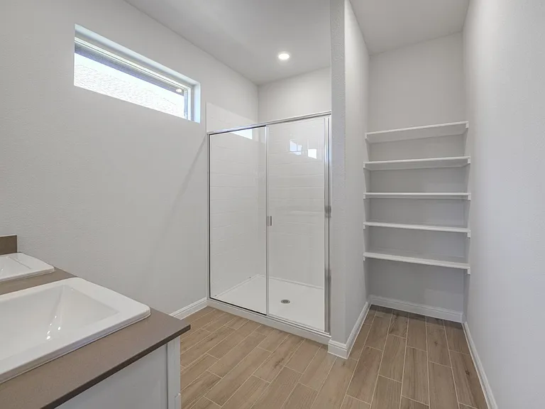 1208 Patti Ln — Photo 9
