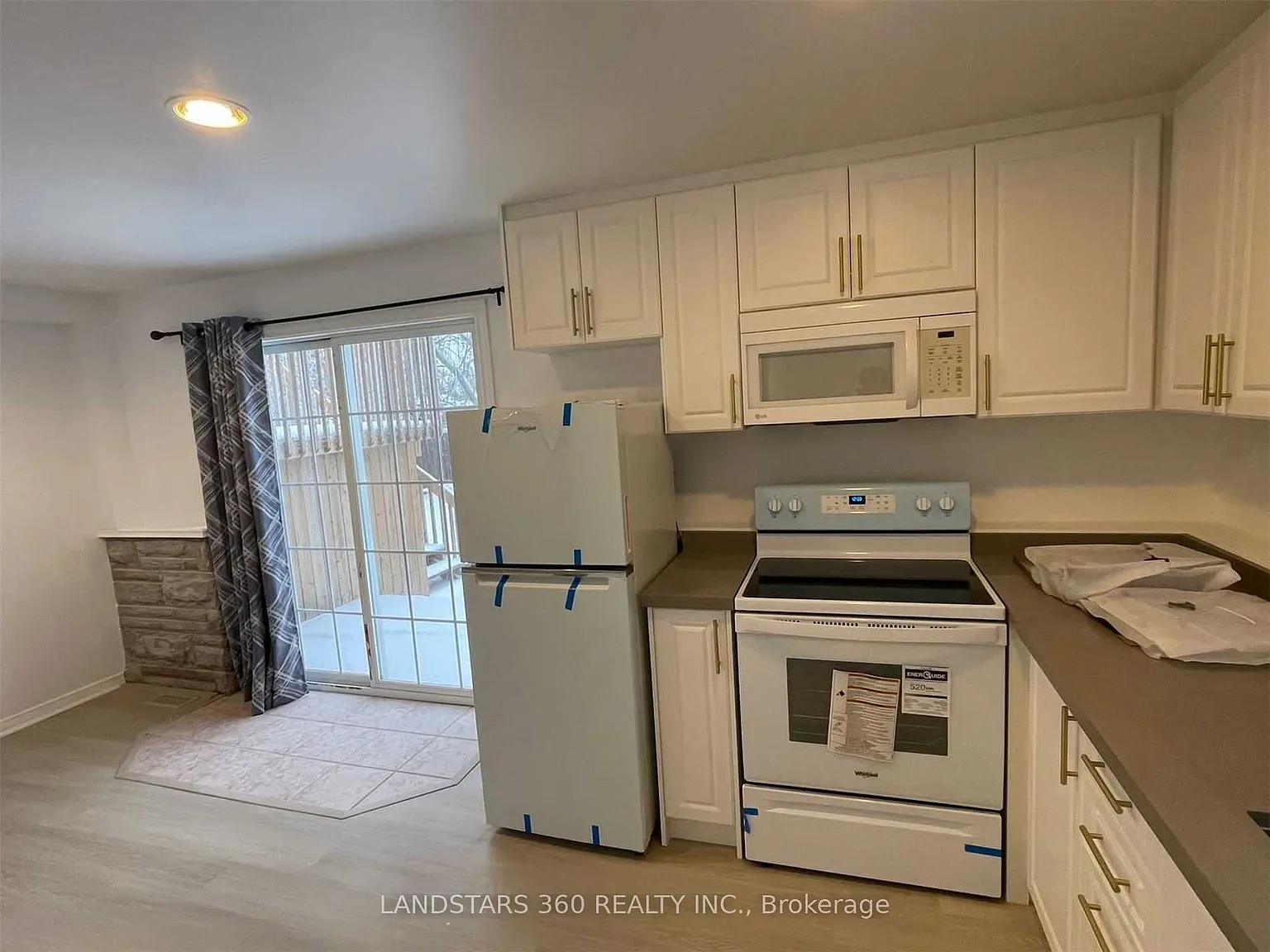 2 bed, $1,700 — Photo 2