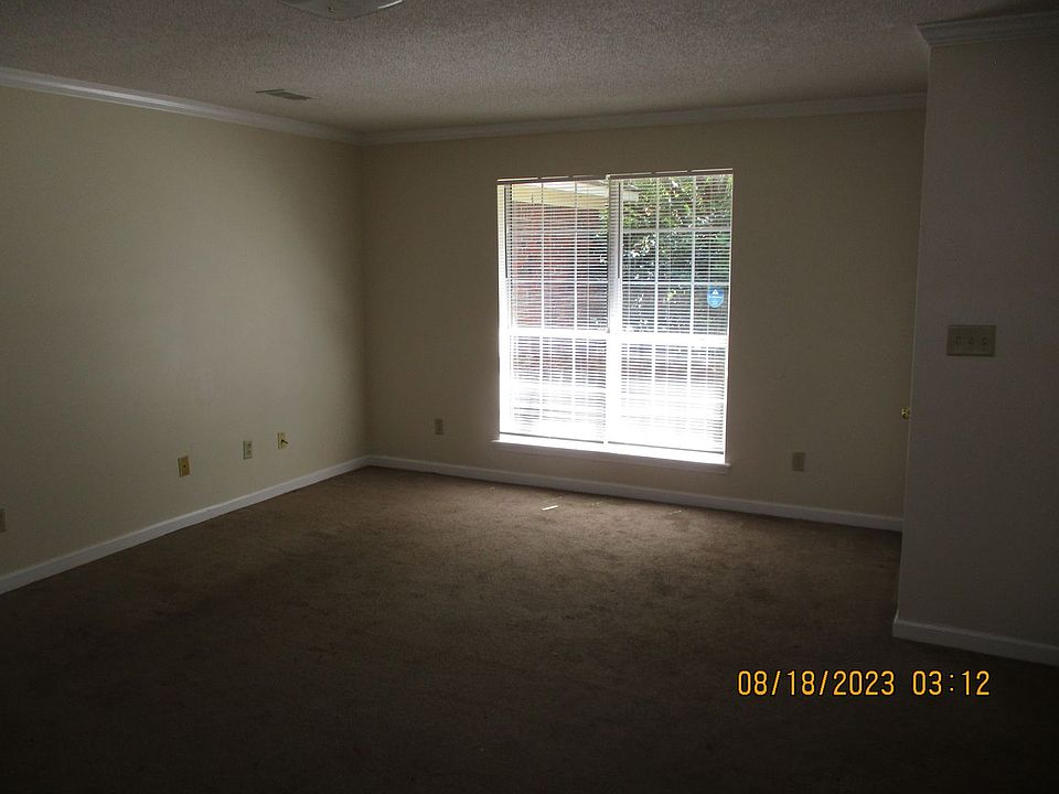 2nd image of 3107A Fernridge Dr