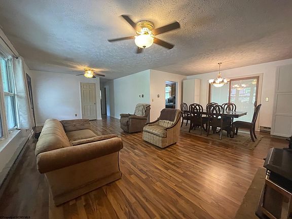 5th image of 260 Shearerwood Dr