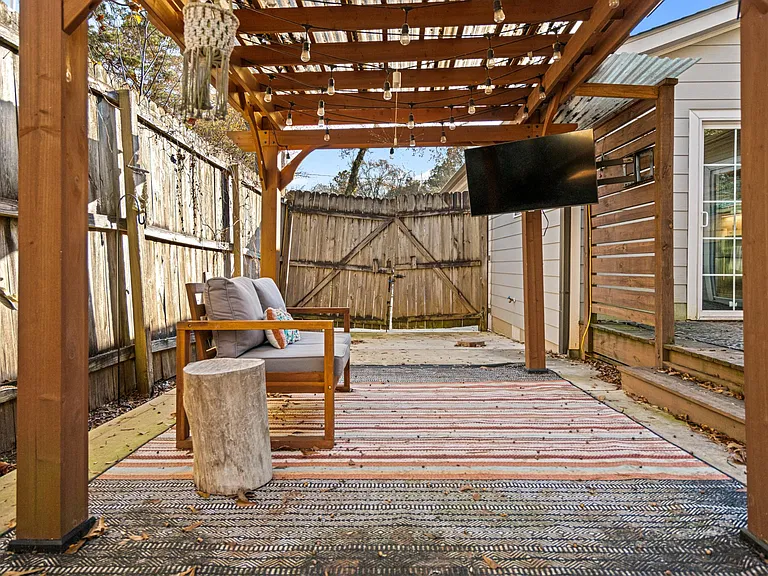 1108 Napier St SE — Photo 10