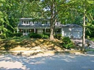 7 Eric Ln, East Brunswick, NJ 08816