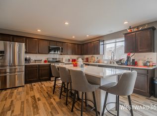 2971 Ellsworth Dr, Yorkville, IL 60560