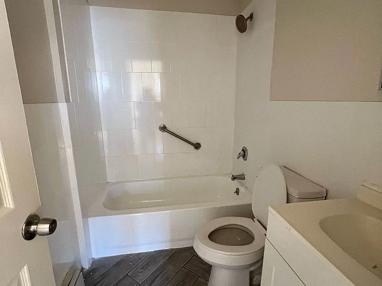 69-19 Bayfield Ave #1 — Photo 5