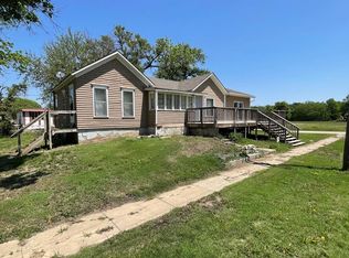 320 Adams St, Gypsum, KS 67448