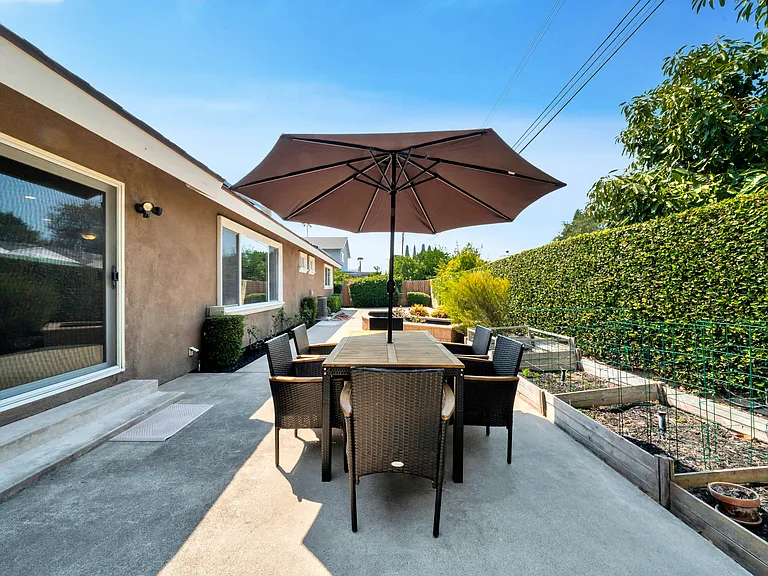 13341 Cromwell Dr — Photo 31