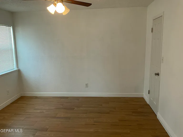 335 Flynn Dr — Photo 23