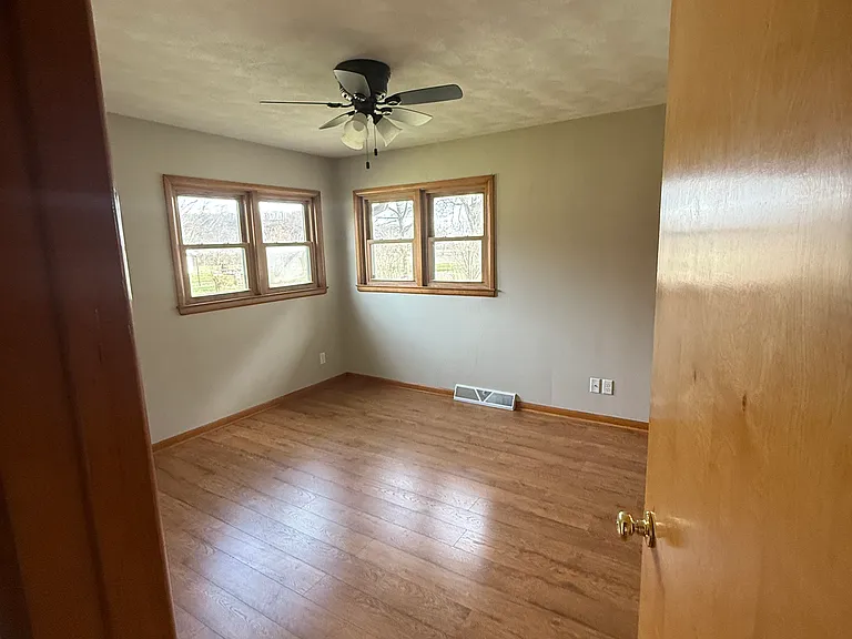 11528 Leiser Ln — Photo 6