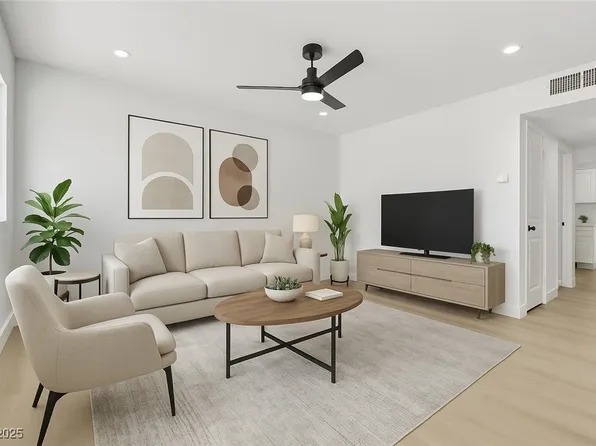 4770 Topaz St Unit 31, Paradise Town, NV 89121