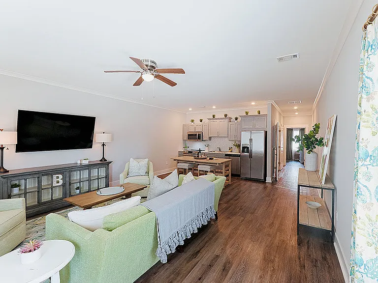 Beverly Villas — Photo 3