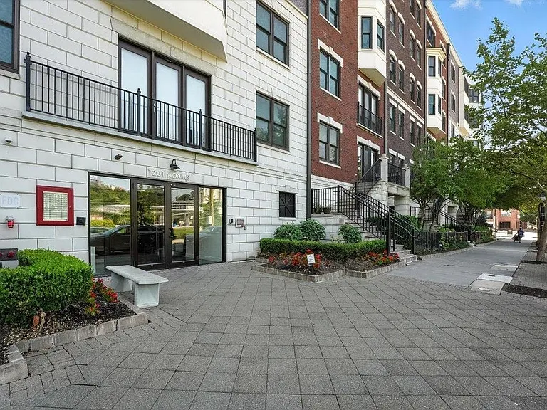 1201 Adams St #408 — Photo 30
