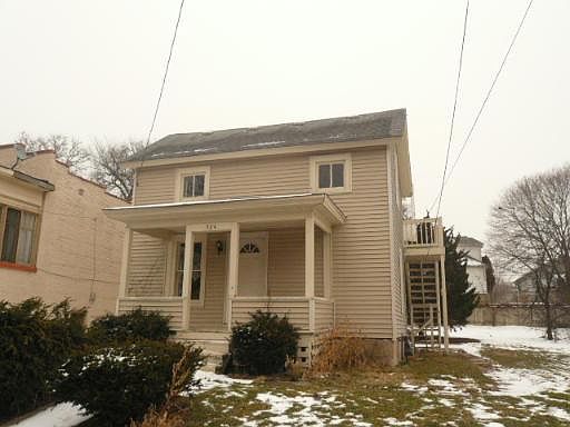 1st image of 524 W Rosewood Ave