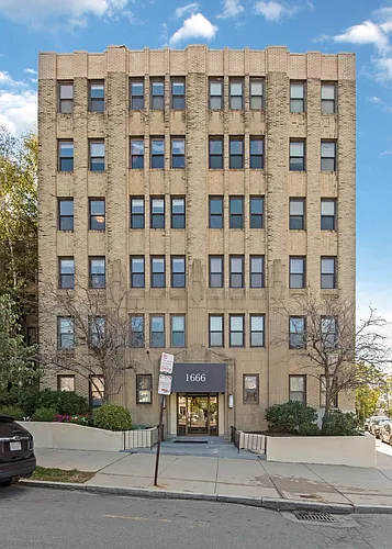 1666 Commonwealth Ave Photo 1