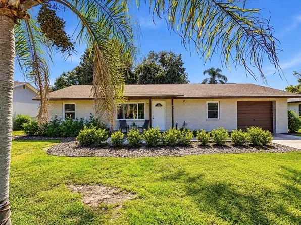 2827 DELROSE DRIVE N, LAKELAND, FL 33805
