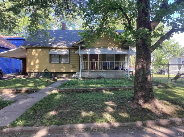 820 SE Branner St, Topeka, KS 66607
