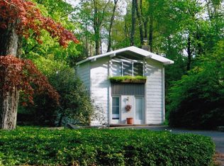 (Undisclosed Address), New Canaan, CT 06840