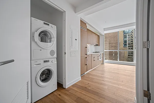 Rented by RELO REDAC INC. | media 6