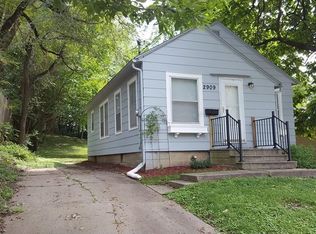 2909 1st St, Des Moines, IA 50313