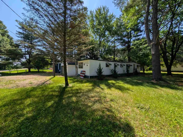 231 Wood St, Redgranite, WI 54970
