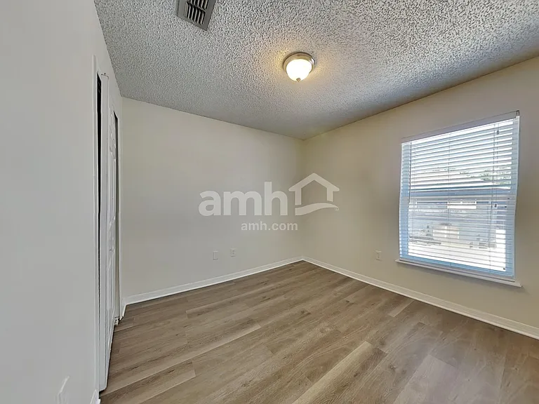 4618 Newbourne Way — Photo 18