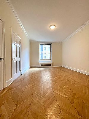 4th image of 903 Park Ave APT 4B