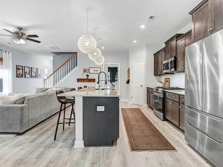 107 Villa Grey Ct — Photo 18