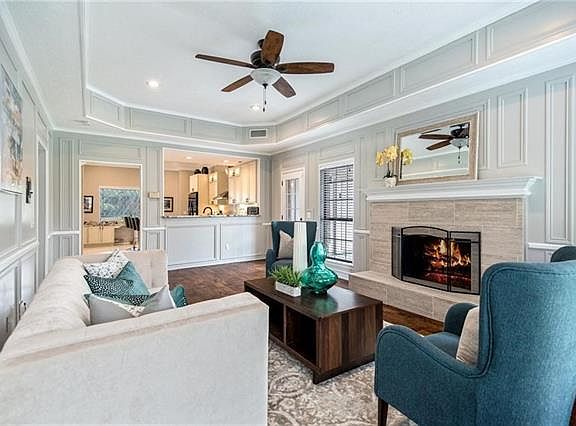 3rd image of 4001 Madison Cir