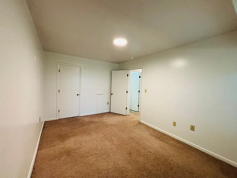 207 Wharton St SE #4 — Photo 10