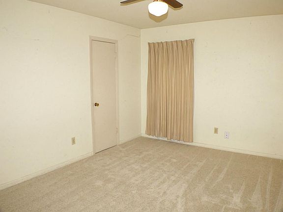3rd image of 5930 Yarwell Dr