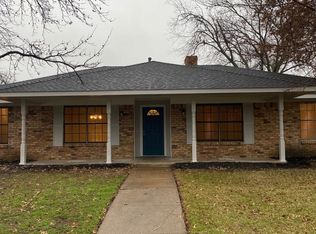 310 Kingsbridge Dr, Garland, TX 75040