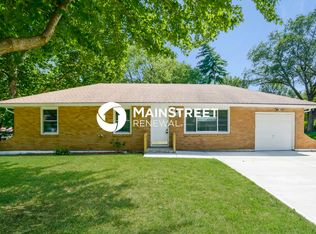 8907 W 47th Ter, Merriam, KS 66203