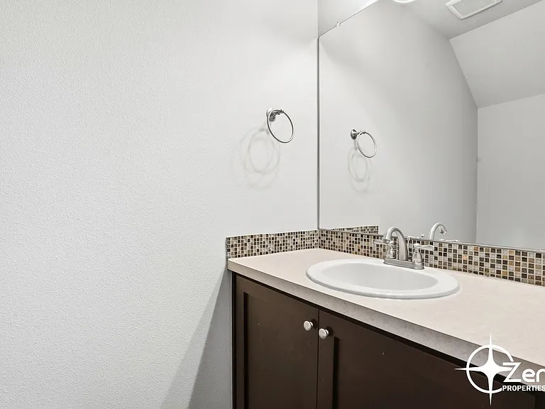 11517 NE 125th Ave — Photo 11