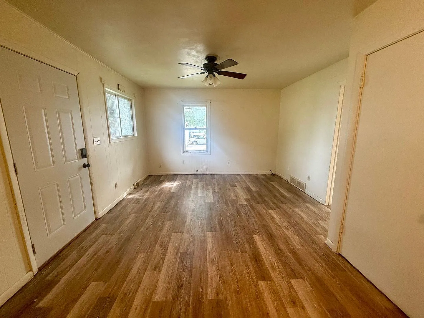 316 N 1st Avenue — Photo 4