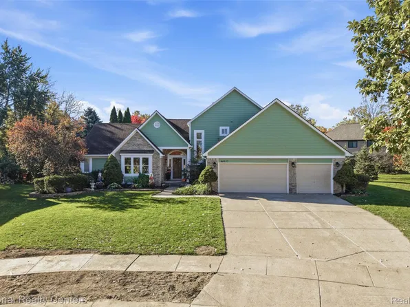 44537 Stone Rd, Novi, MI 48375