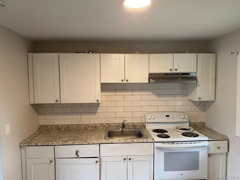 18 N 15th St — Photo 2