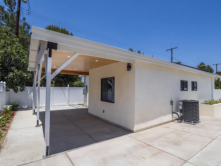 17905 Bullock St #1/2 — Photo 12