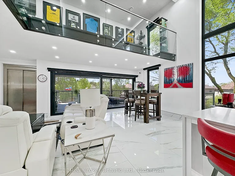 19 Zavarella Ct — Photo 10