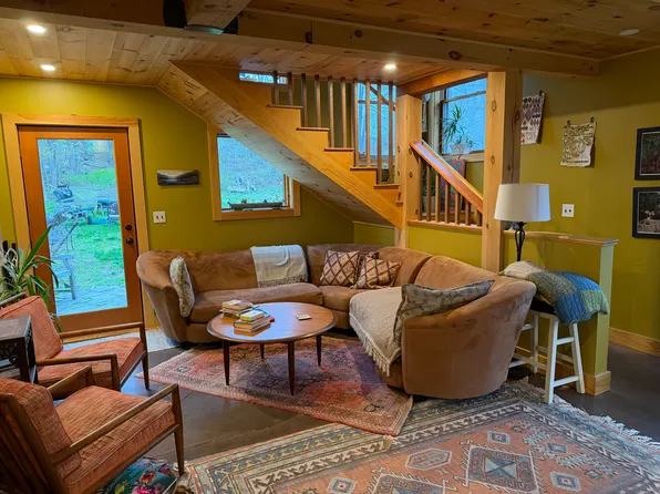 22 Main St #2, Kittery, ME 03904
