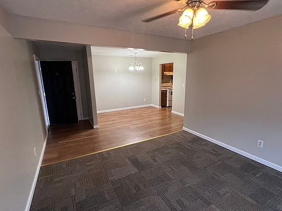 3rd image of 208 Mill Creek Dr APT 6