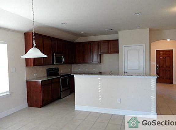 2nd image of 1262 Waterford Dr