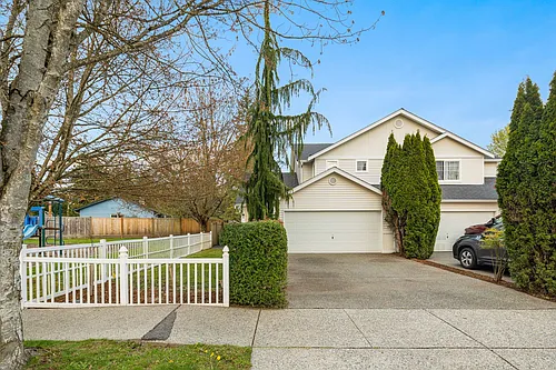 720 Village Way Photo 1