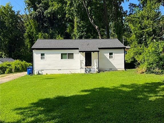 2nd image of 2026 Lisbon Dr SW