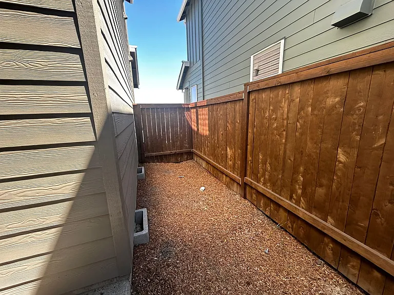 31482 NW Turel Dr — Photo 23