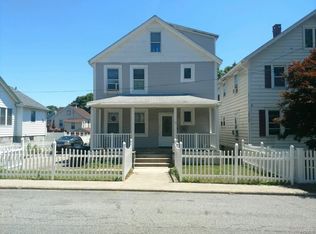 18 Hickory St, Highland Falls, NY 10928
