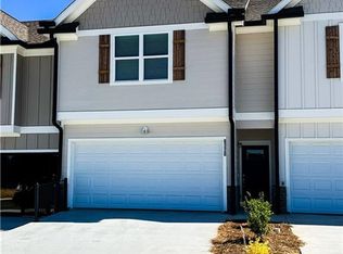 6320 Pine St, Lula, GA 30554