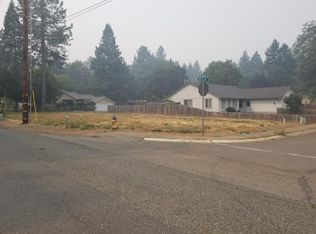 389 Wells Dr, Cave Junction, OR 97523