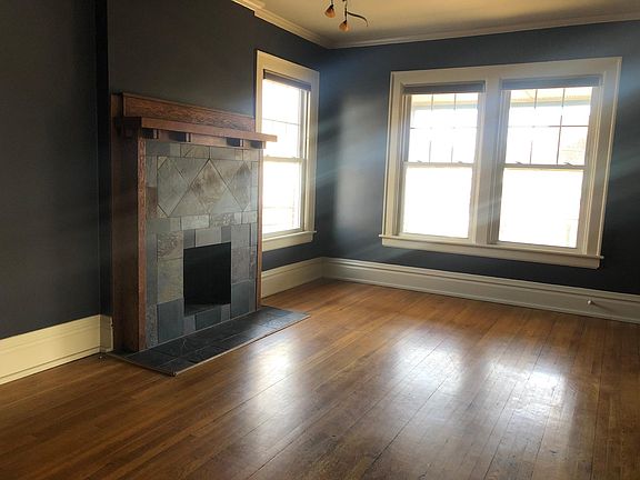 4th image of 235 Fairwood Ave
