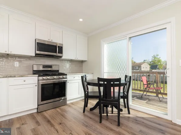 32 Citadel Ave, South Toms River, NJ 08757