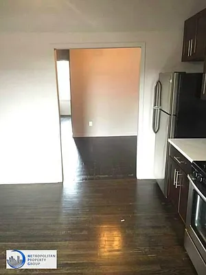 Rented by Metropolitan Property Group | media 76