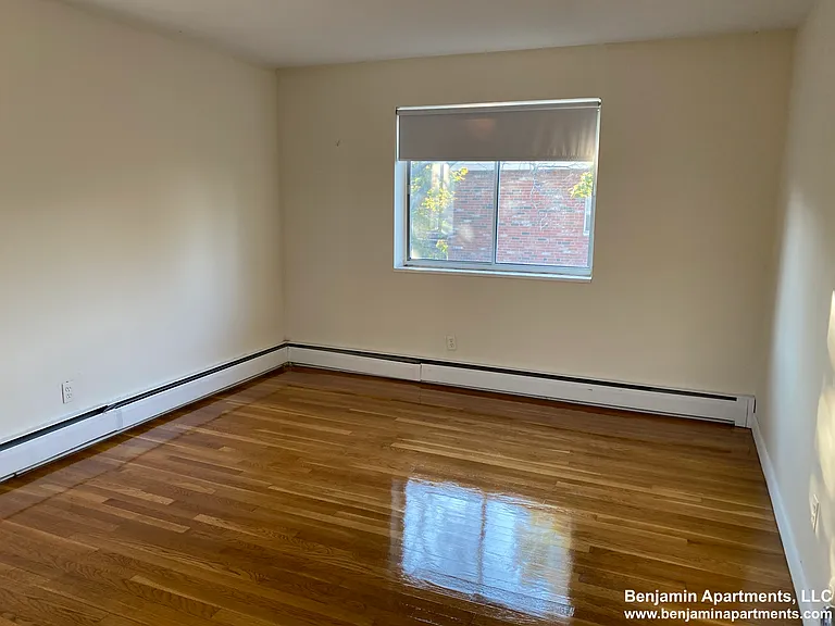90 Gardner St #18 — Photo 9